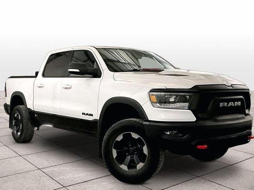 Bright White Clearcoat 2019 RAM 1500 Rebel