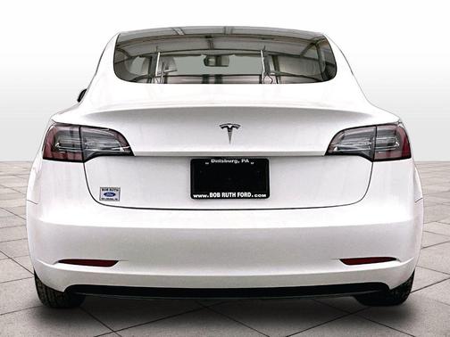Pearl White Multi 2023 Tesla Model 3 Base