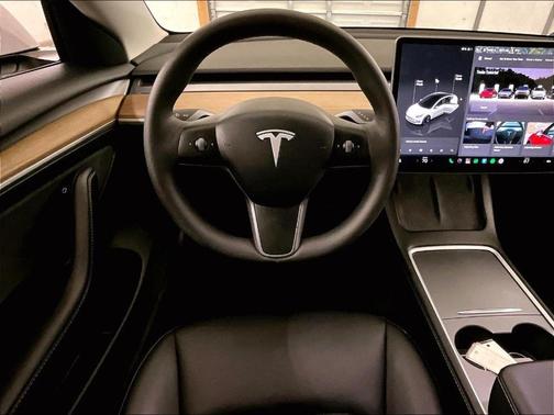 Pearl White Multi 2023 Tesla Model 3 Base