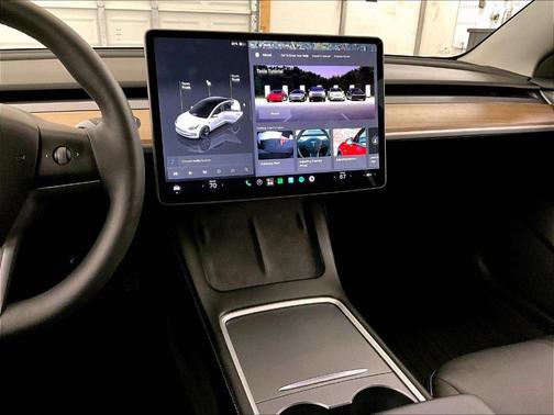 Pearl White Multi 2023 Tesla Model 3 Base