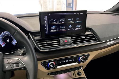 2022 Audi Q5 45 S line Premium Plus