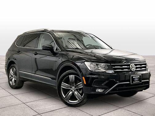 Deep Black Pearl Effect 2020 Volkswagen Tiguan 2.0T SEL