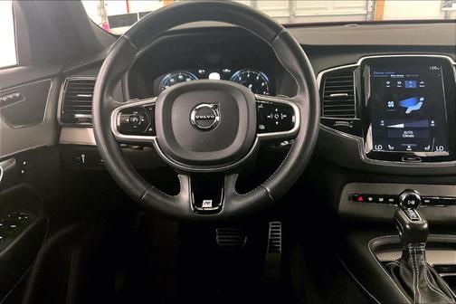 2018 Volvo XC90 T6 R-Design
