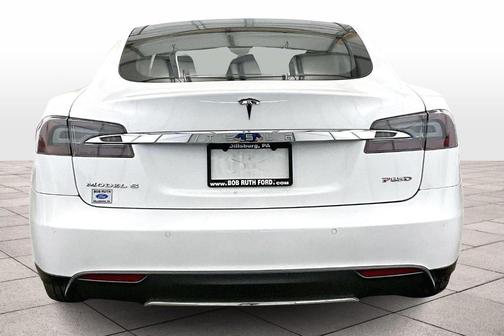 2015 Tesla Model S P85D