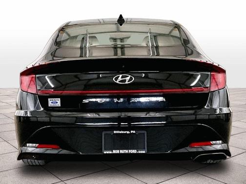 Phantom Black 2022 Hyundai SONATA SEL