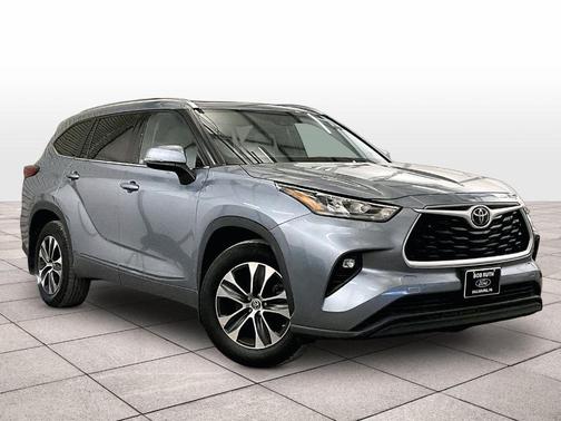 Moondust 2020 Toyota Highlander XLE