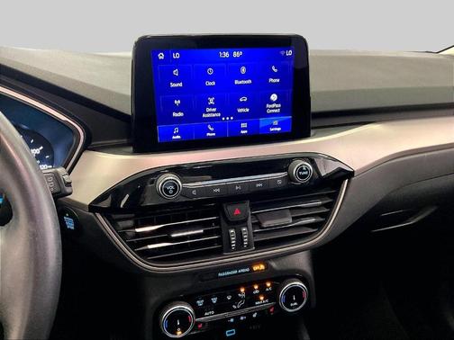 Oxford White 2022 Ford Escape SEL