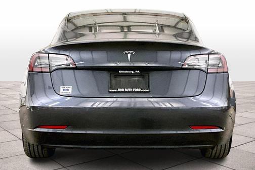 2019 Tesla Model 3 Mid Range