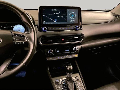 Ultra Black 2022 Hyundai KONA Limited
