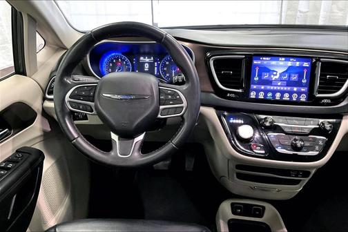 2018 Chrysler Pacifica Touring-L