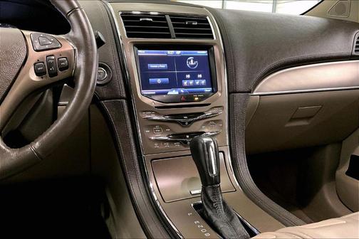 2013 Lincoln MKX Base