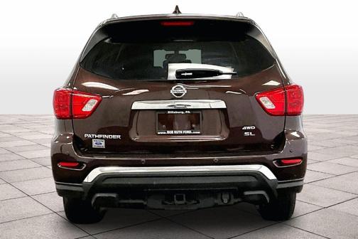 2019 Nissan Pathfinder SL