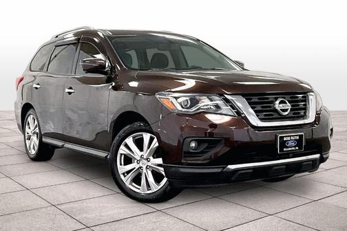 2019 Nissan Pathfinder SL