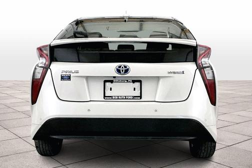 2016 Toyota Prius Four