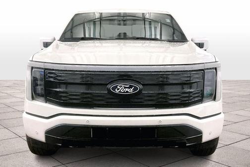2025 Ford F-150 Lightning Platinum
