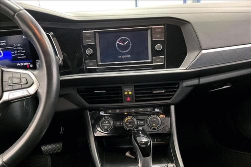 2022 Volkswagen Jetta 1.5T SE