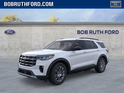 Space White Metallic 2026 Ford Explorer Active