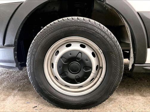 Oxford White 2023 Ford Transit-250 Base