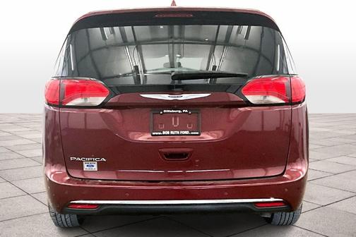 2020 Chrysler Pacifica Touring-L