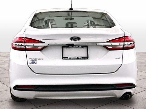 Oxford White 2018 Ford Fusion SE