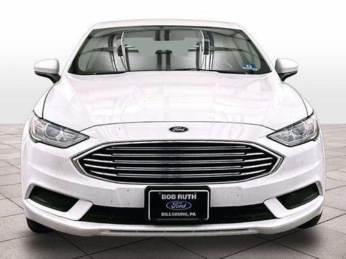 Oxford White 2018 Ford Fusion SE