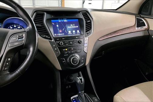 2017 Hyundai SANTA FE SE Ultimate