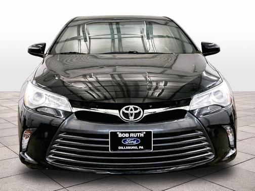 Midnight Black Metallic 2016 Toyota Camry LE