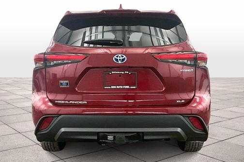 2022 Toyota Highlander Hybrid XLE