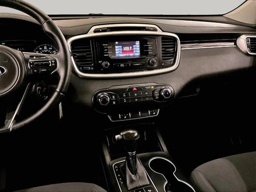 Blaze Blue 2016 Kia Sorento LX