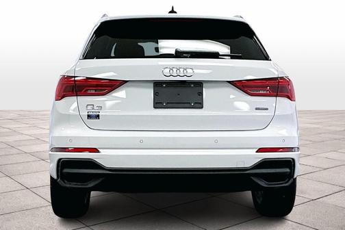 2024 Audi Q3 45 S line Premium