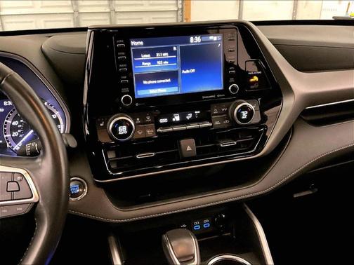 Wind Chill Pearl 2022 Toyota Highlander XLE