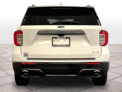 Star White 2023 Ford Explorer XLT