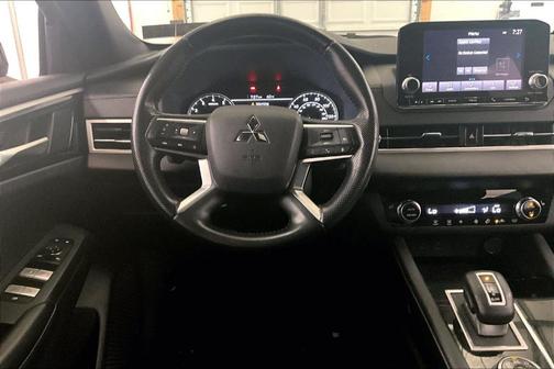 2022 Mitsubishi Outlander Black Edition