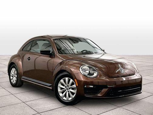 Dark Bronze Metallic 2017 Volkswagen Beetle 1.8T S