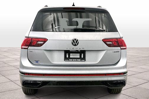 2022 Volkswagen Tiguan 2.0T SE R-Line Black