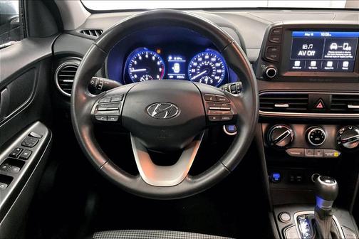 2021 Hyundai KONA SEL