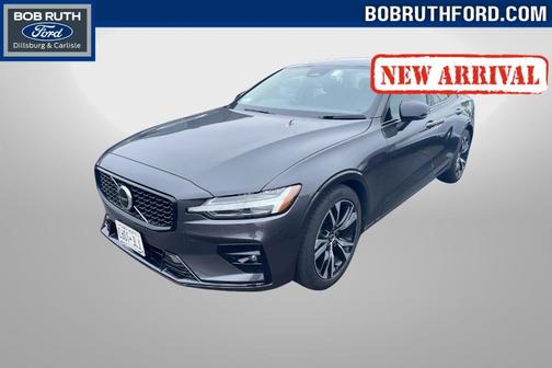 2024 Volvo S60 B5 Core Dark Theme