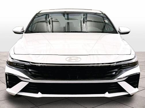 White 2024 Hyundai ELANTRA SEL