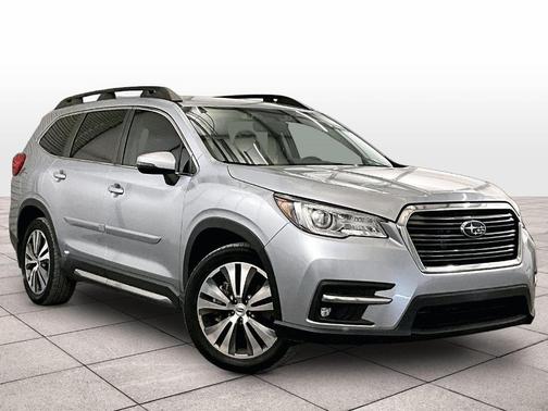 Ice Silver Metallic 2020 Subaru Ascent Limited 7-Passenger