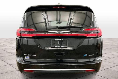 2022 Chrysler Pacifica Hybrid Limited