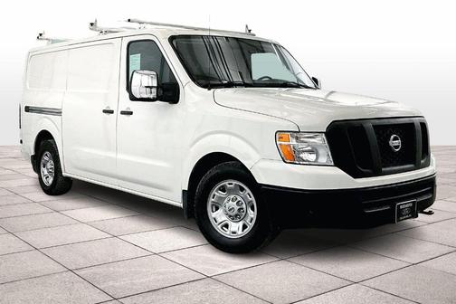 2018 Nissan NV Cargo NV2500 HD SV V6/SV V8