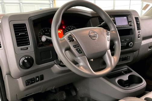 2018 Nissan NV Cargo NV2500 HD SV V6/SV V8