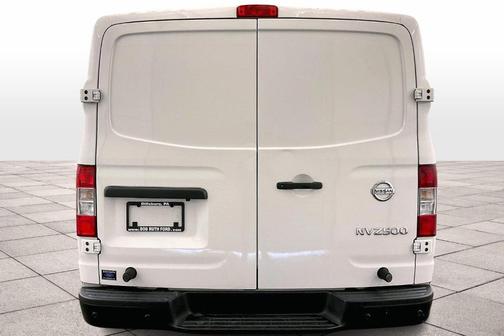 2018 Nissan NV Cargo NV2500 HD SV V6/SV V8