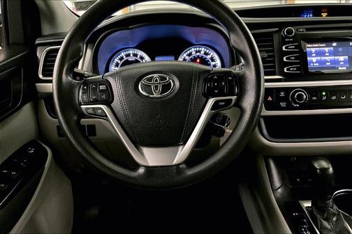 2015 Toyota Highlander LE Plus