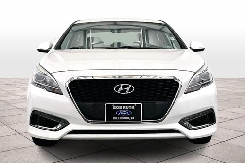 2017 Hyundai SONATA Hybrid SE