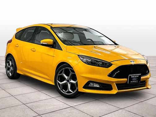 Tangerine Scream Tri-Coat 2016 Ford Focus ST Base