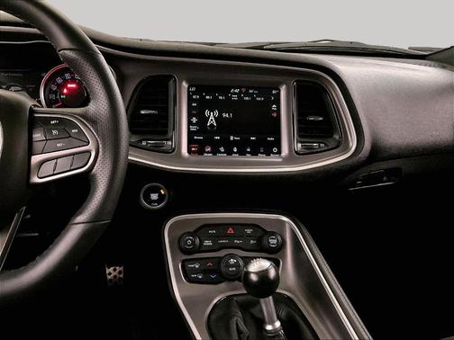 Pitch Black Clearcoat 2022 Dodge Challenger R/T Scat Pack