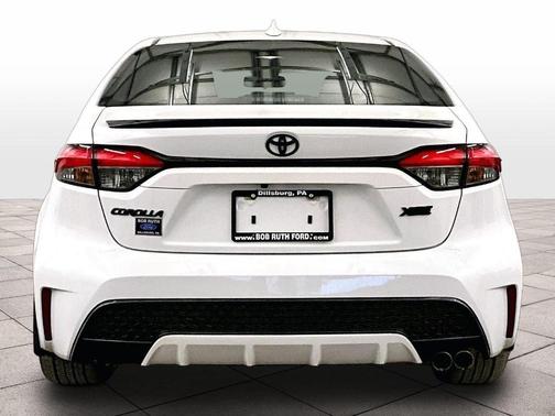 Super White 2020 Toyota Corolla XSE