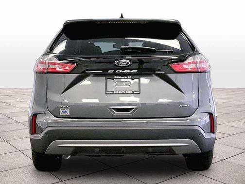 Gray Metallic 2024 Ford Edge SEL