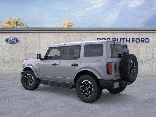 Avalanche Gray 2026 Ford Bronco Outer Banks